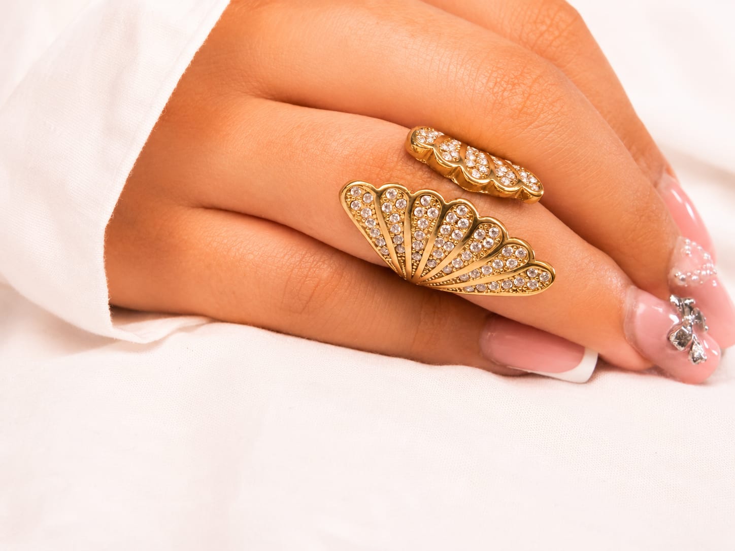 Anello Abbraccio